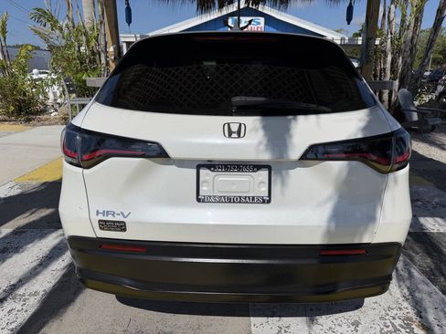 Used 2023 Honda HR-V LX image 5