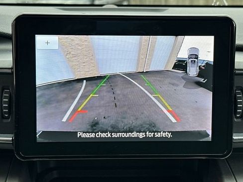 Used 2022 Ford Explorer XLT w/ Equipment Group 202A image 36