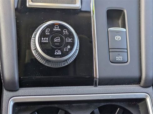 New 2025 Mitsubishi Outlander ES image 22
