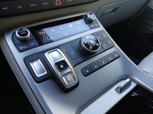 Used 2023 Hyundai Palisade Calligraphy image 20