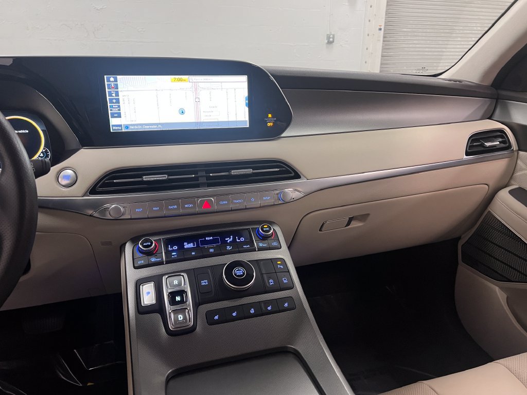Used 2020 Hyundai Palisade Limited FWD image 17