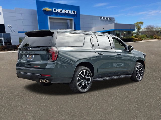 Used 2026 Chevrolet Suburban RST AWD/4WD image 25