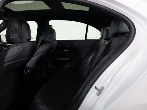 Used 2025 Mercedes-Benz C 43 AMG 4MATIC Sedan image 11