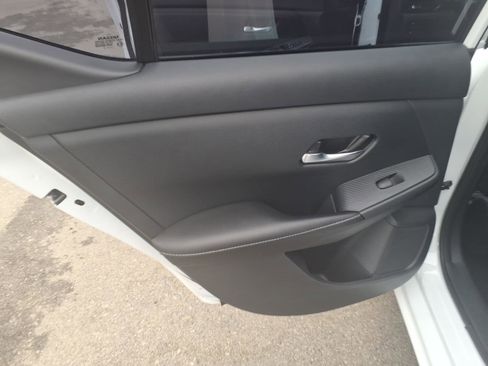 Certified 2022 Nissan Sentra SV w/ All-Weather Package FWD image 13