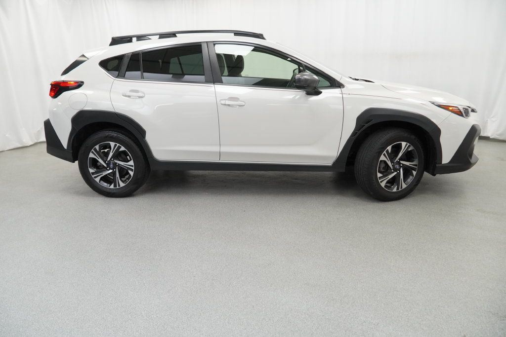 Used 2024 Subaru Crosstrek 2.0i Premium AWD/4WD image 5