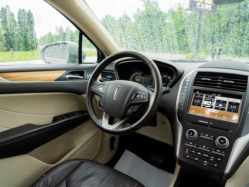 Used 2016 Lincoln MKC Select w/ Select Plus Package AWD/4WD image 26