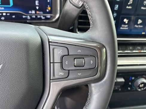 Used 2024 Chevrolet Silverado 2500 ZR2 w/ Technology Package AWD/4WD image 24
