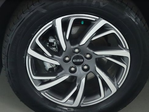 Certified 2023 Lincoln Corsair AWD image 37