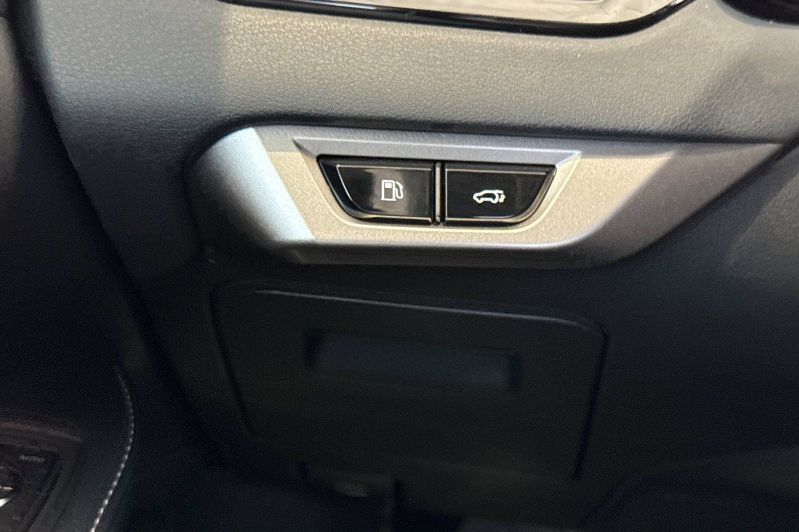 Certified 2026 Lexus RX 450h AWD w/ Convenience Package image 38