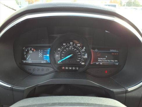 Used 2020 Ford Edge Titanium image 25