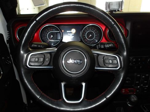 Used 2018 Jeep Wrangler Unlimited Rubicon AWD/4WD image 14
