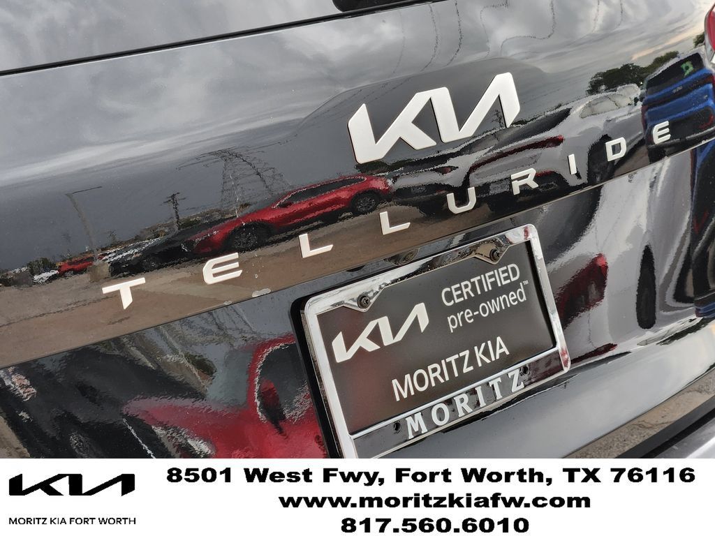 Certified 2025 Kia Telluride S FWD image 11