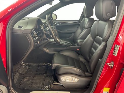 Used 2020 Porsche Macan S AWD/4WD image 5