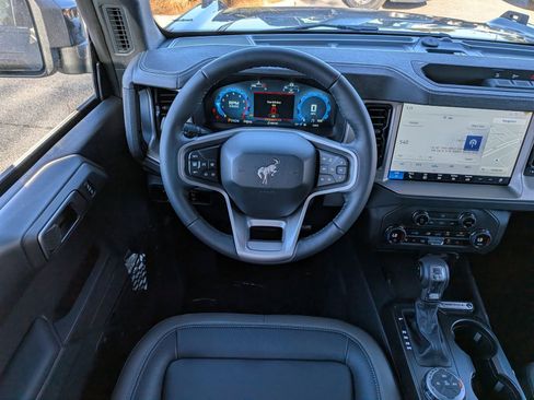 New 2025 Ford Bronco Outer Banks image 18