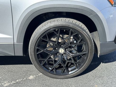 Used 2022 Volkswagen Taos SE w/ IQ.Drive SE Package image 13