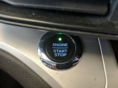 Used 2020 Ford Explorer XLT w/ Comfort Package image 27