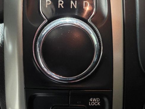 Used 2019 RAM 1500 Classic SLT image 38