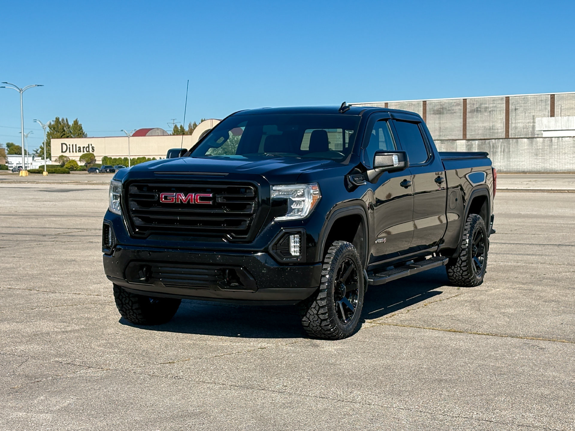 Used 2019 GMC Sierra 1500 AT4 w/ AT4 Premium Package AWD/4WD image 4