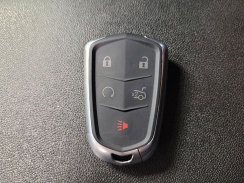 Used 2021 Chevrolet Equinox LT image 32