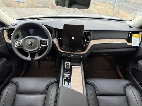 New 2026 Volvo XC60 B5 Ultra w/ Protection Package Premier image 8