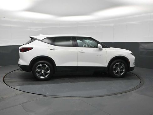 Used 2023 Chevrolet Blazer LT image 7