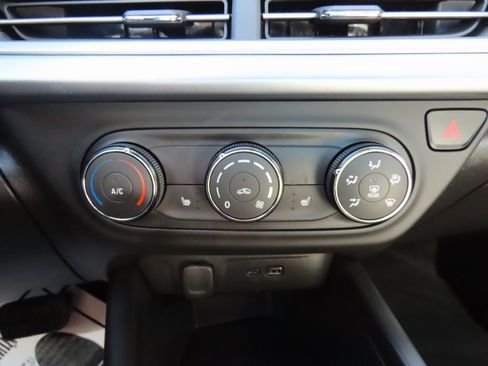 Certified 2024 Chevrolet Trax RS w/ Driver Confidence Package image 25