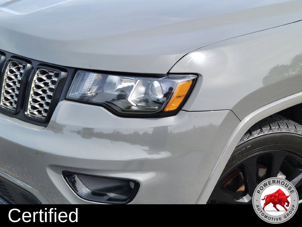 Used 2020 Jeep Grand Cherokee Altitude RWD image 11