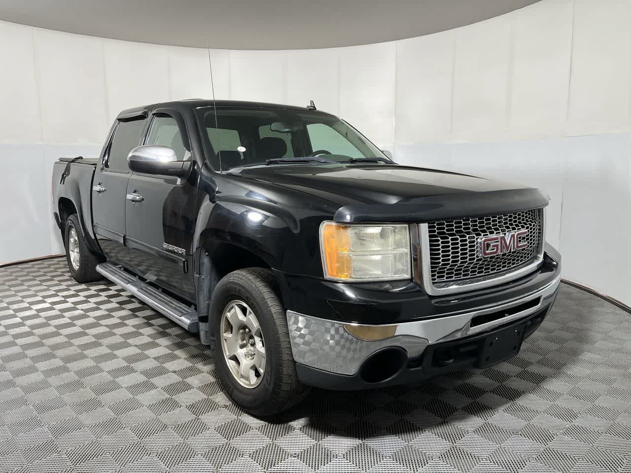 Used 2010 GMC Sierra 1500 SL AWD/4WD image 2