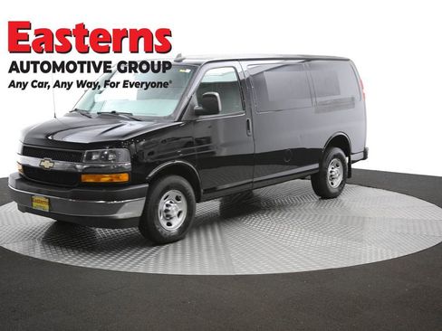 Used 2017 Chevrolet Express 2500 image 54