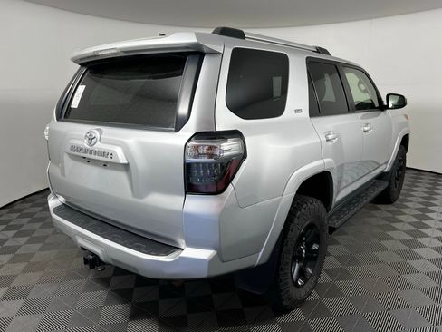 Used 2021 Toyota 4Runner SR5 image 5