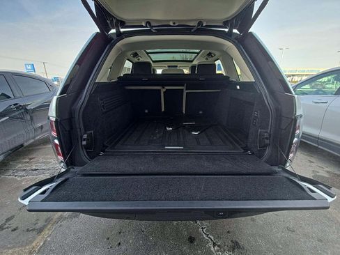 Used 2018 Land Rover Range Rover Supercharged image 18