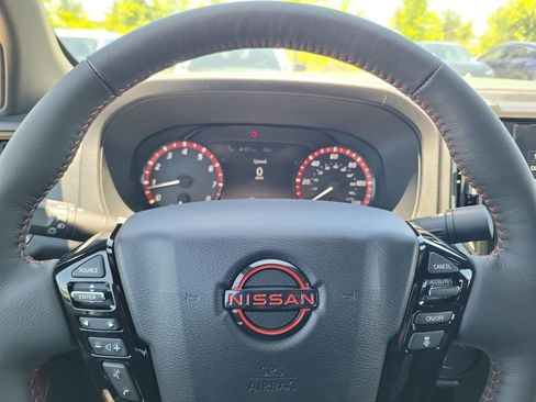 Used 2026 Nissan Frontier Pro-X w/ Tow Package RWD image 8