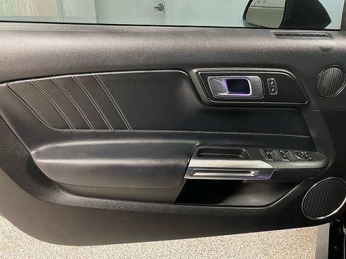 Used 2021 Ford Mustang Premium image 10