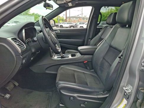 Used 2021 Jeep Grand Cherokee Laredo X AWD/4WD image 14