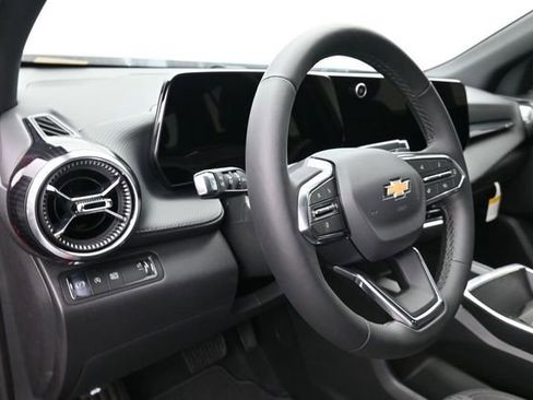 New 2026 Chevrolet Equinox LT FWD image 24