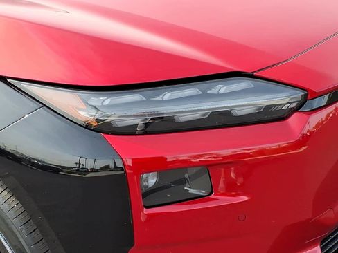 New 2026 Subaru Solterra Premium image 9