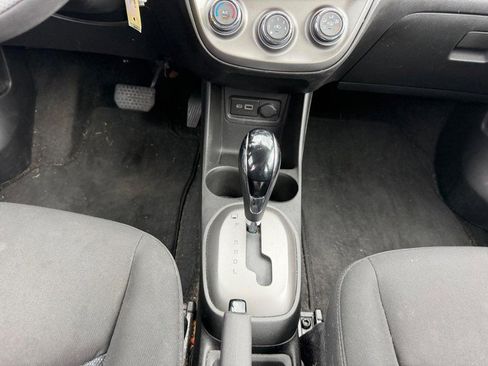 Used 2022 Chevrolet Spark LS FWD image 12