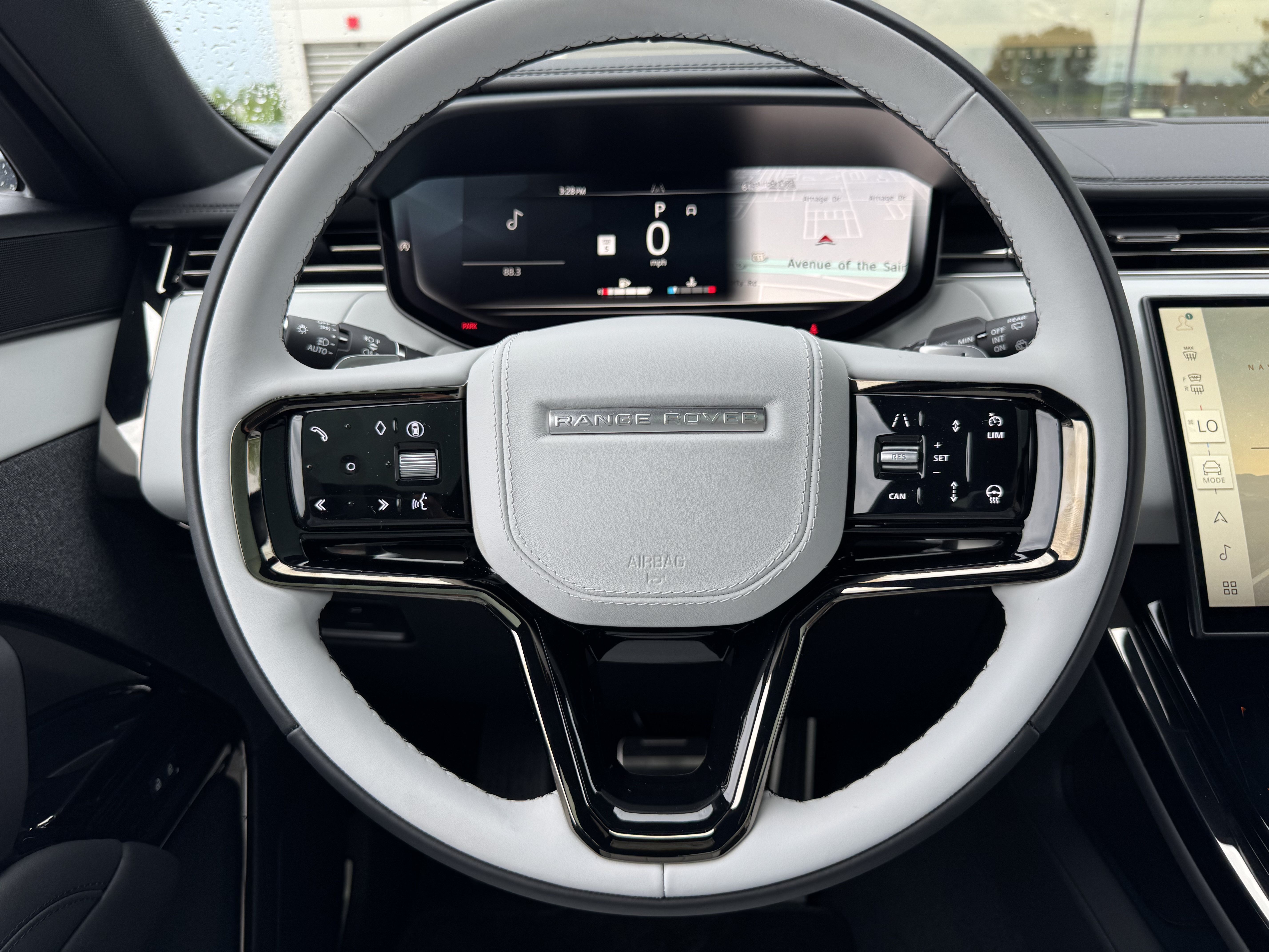 New 2026 Land Rover Range Rover Sport Dynamic SE AWD/4WD image 15