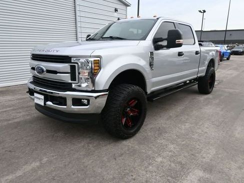 Used 2019 Ford F250 XLT w/ XLT Value Package AWD/4WD image 1
