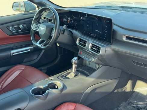 Used 2024 Ford Mustang GT Premium image 7