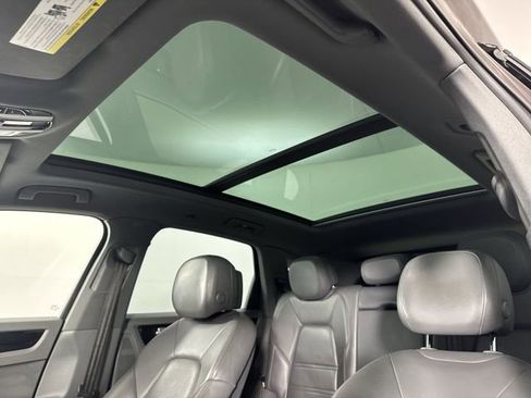 Used 2019 Porsche Cayenne AWD/4WD image 17