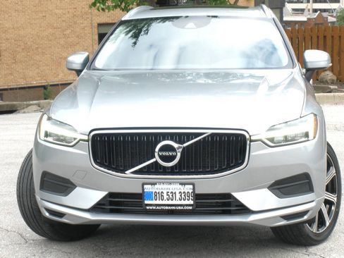 Used 2018 Volvo XC60 T5 Momentum AWD/4WD image 6