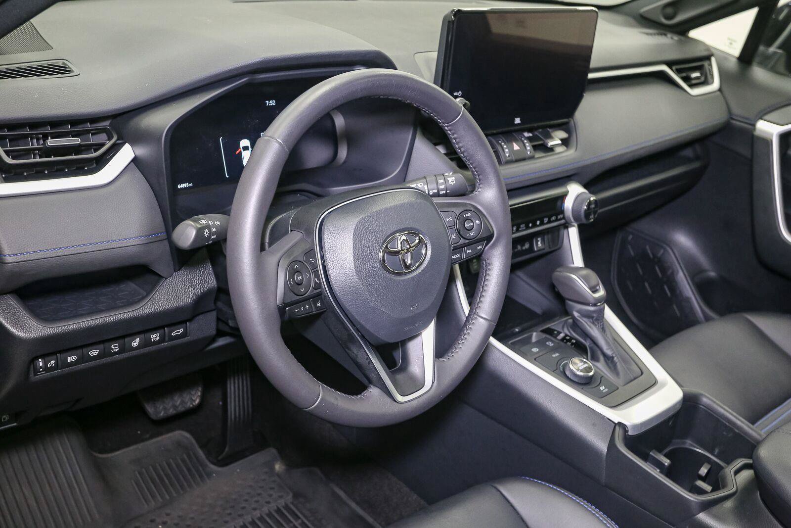 Used 2023 Toyota RAV4 XSE AWD/4WD image 25