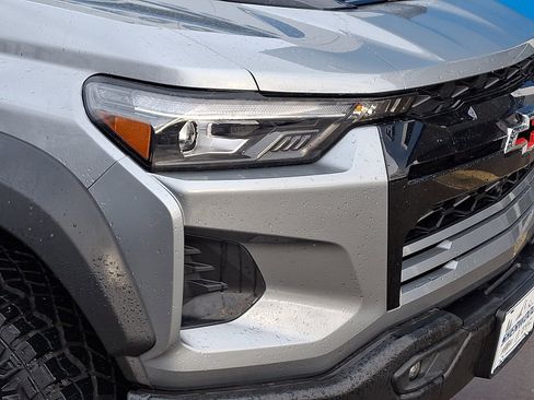 Used 2024 Chevrolet Colorado ZR2 w/ ZR2 Bison Edition image 9