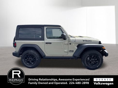 Used 2022 Jeep Wrangler Willys image 10