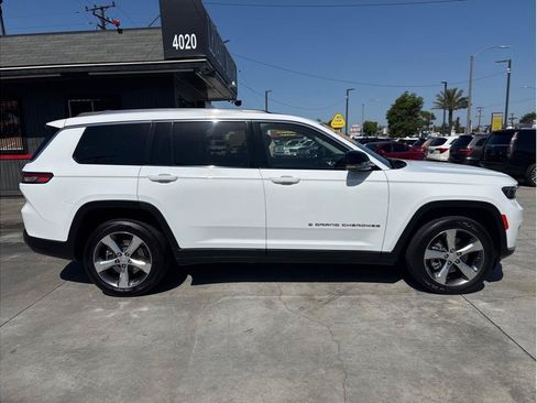 Used 2021 Jeep Grand Cherokee L Limited AWD/4WD image 12
