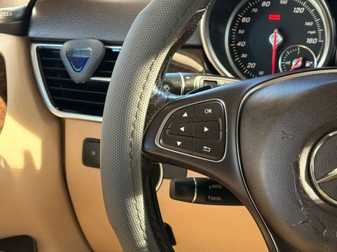 Used 2016 Mercedes-Benz GLE 350 4MATIC w/ Premium Package image 33