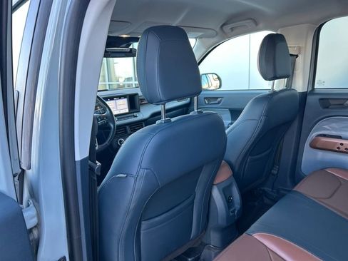 Used 2022 Ford Maverick Lariat image 22