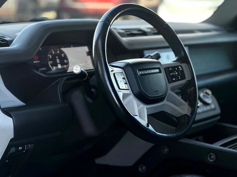 Used 2020 Land Rover Defender 110 HSE image 8