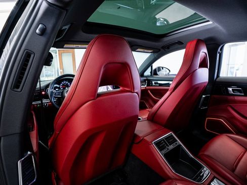 Used 2021 Porsche Panamera 4 image 55